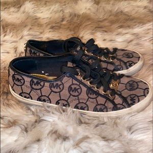 Michael Kors shoes, size 6 in women’s